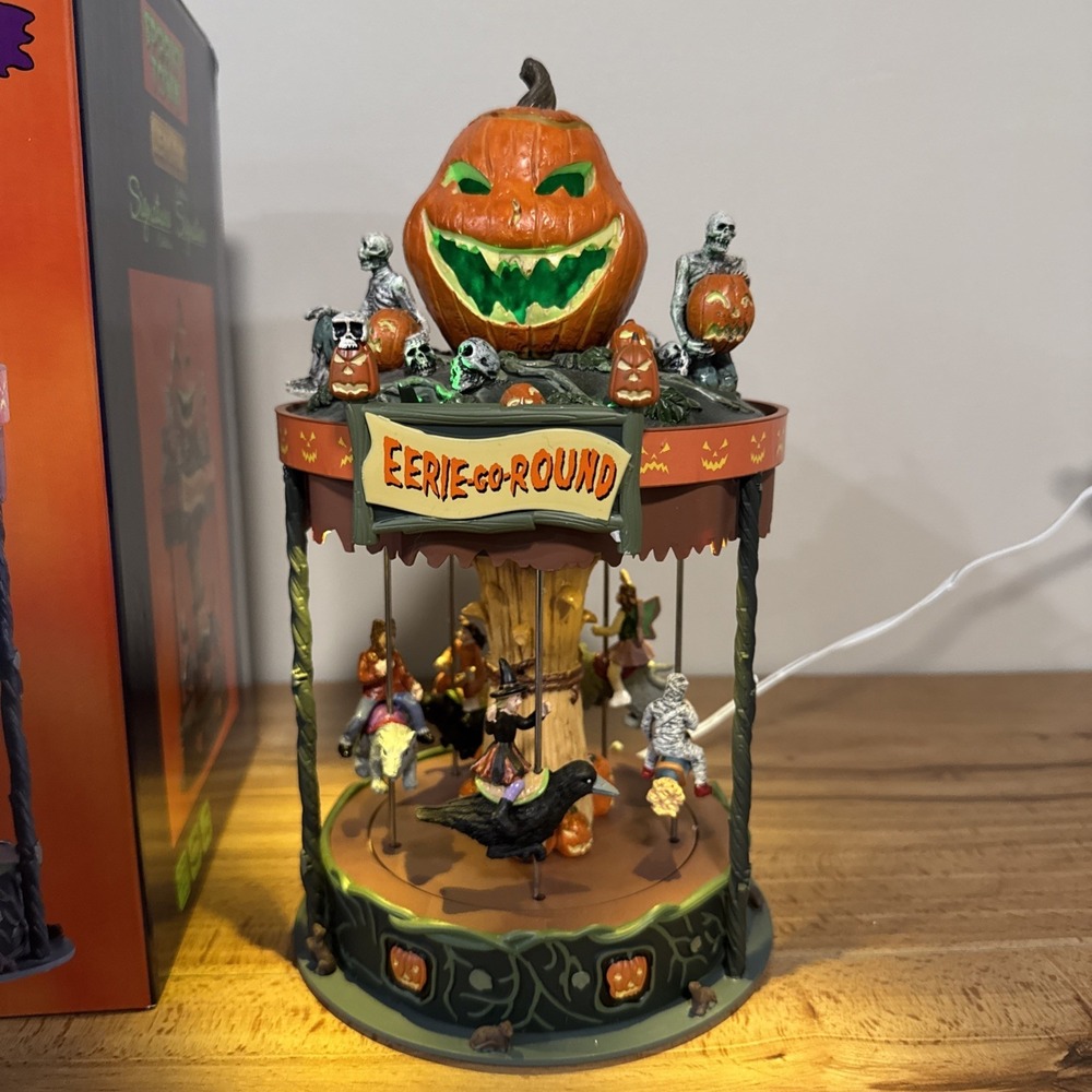 Lemax Spooky Town Eerie-Go-Round 84431 Carousel Carnival Ride Retired Halloween - Picture 2 of 6